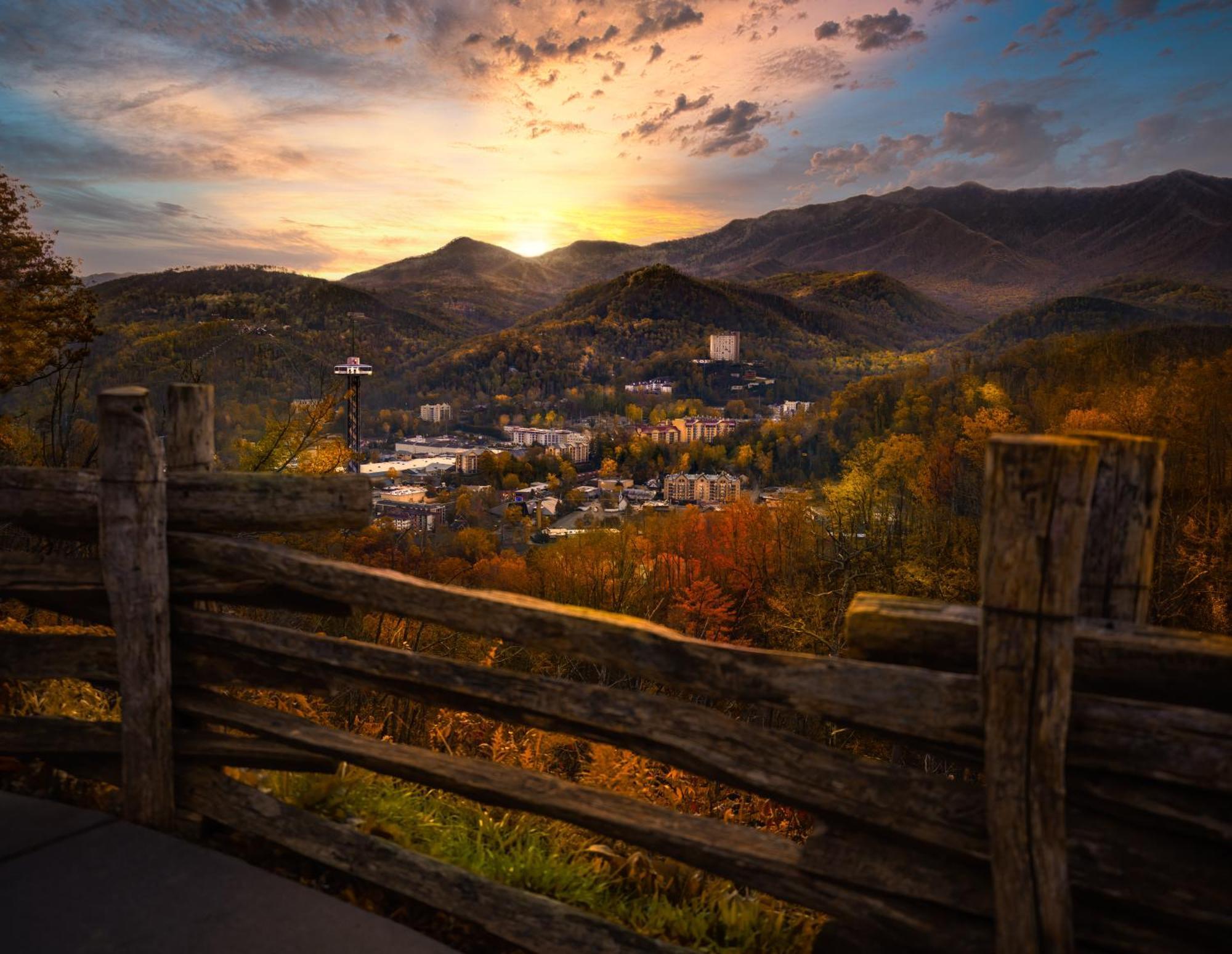 Rock Of Ages, Hot Tub, Game Room, Wifi, 1089 Free Tickets Each Paid Day, Dollywood And More Pigeon Forge Esterno foto